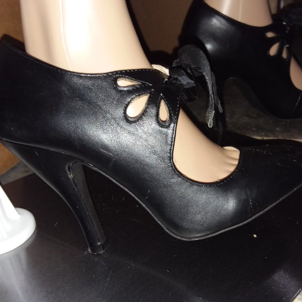 Dolce by mojo moxy Heels